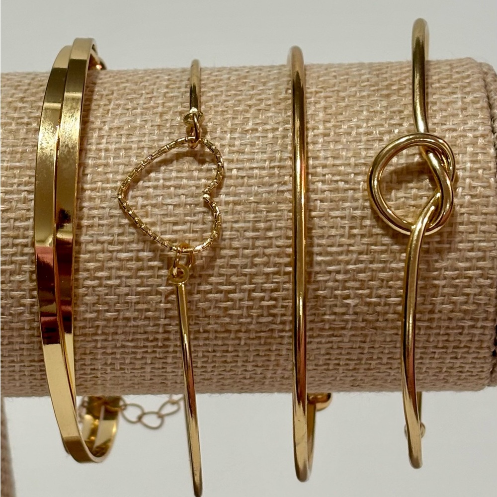 Gold Tone Stackable Bangle Bracelet Set | Heart &… - image 1